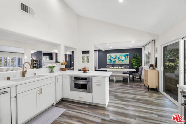 24550 Gardenstone Lane, Los Angeles, CA 91307
