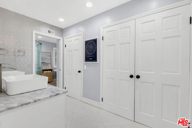 24550 Gardenstone Lane, Los Angeles, CA 91307