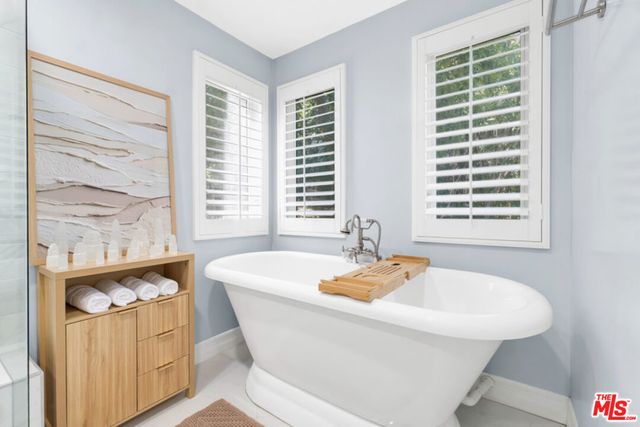 24550 Gardenstone Lane, Los Angeles, CA 91307