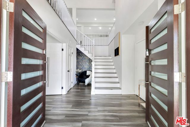 24550 Gardenstone Lane, Los Angeles, CA 91307