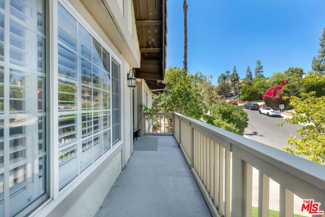 24550 Gardenstone Lane, Los Angeles, CA 91307