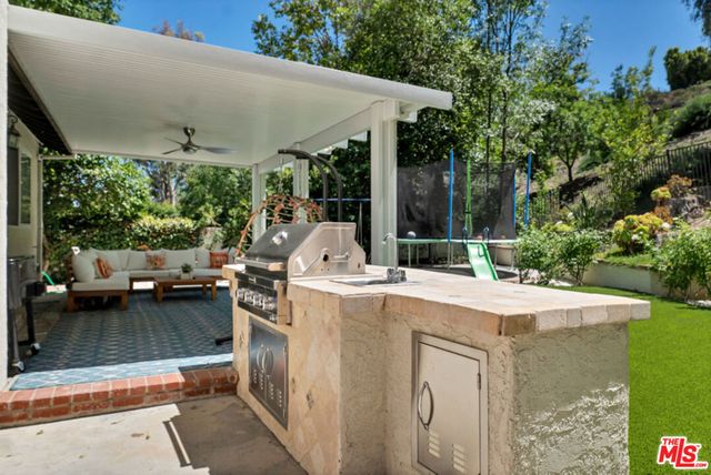 24550 Gardenstone Lane, Los Angeles, CA 91307