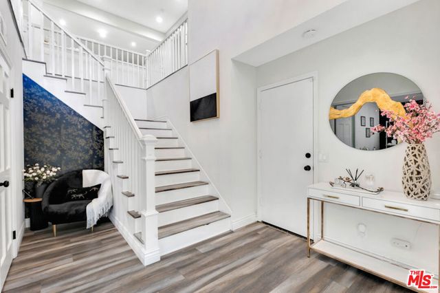 24550 Gardenstone Lane, Los Angeles, CA 91307