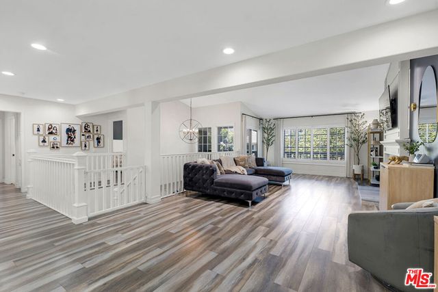 24550 Gardenstone Lane, Los Angeles, CA 91307