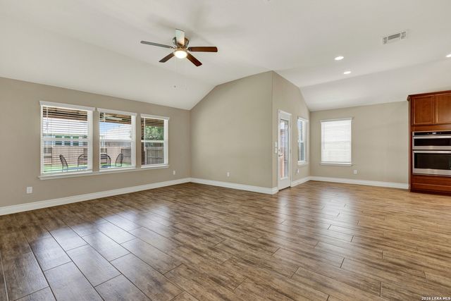2266 KISKADEE DR, New Braunfels, TX 78132
