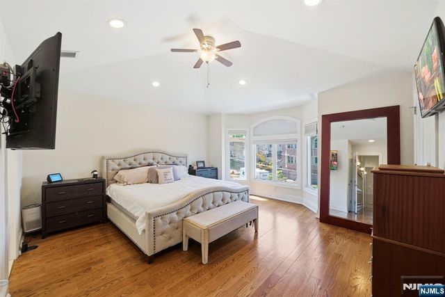 427 Lawton Avenue, Cliffside Park, NJ 07010