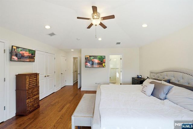 427 Lawton Avenue, Cliffside Park, NJ 07010