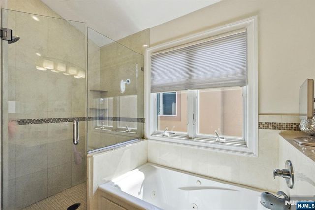 427 Lawton Avenue, Cliffside Park, NJ 07010