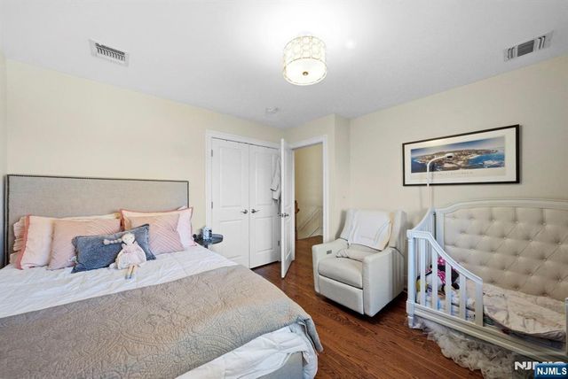427 Lawton Avenue, Cliffside Park, NJ 07010