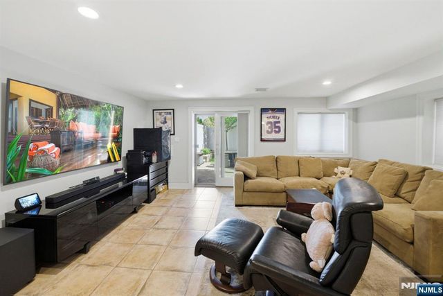 427 Lawton Avenue, Cliffside Park, NJ 07010