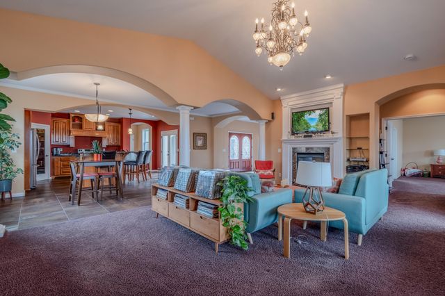 3821 Sherwood Park Drive, Medford, OR 97504