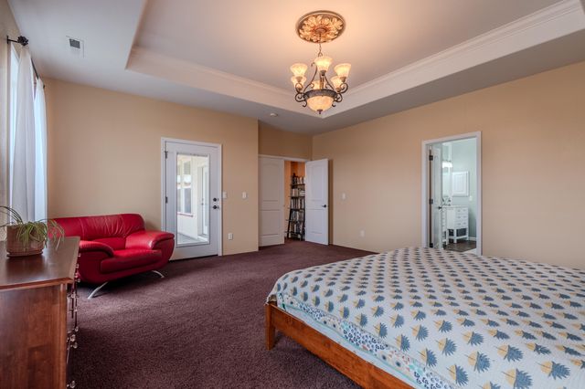 3821 Sherwood Park Drive, Medford, OR 97504