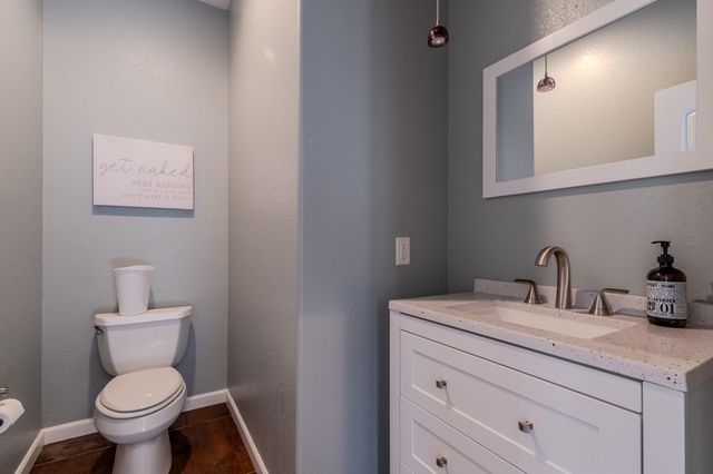 3821 Sherwood Park Drive, Medford, OR 97504