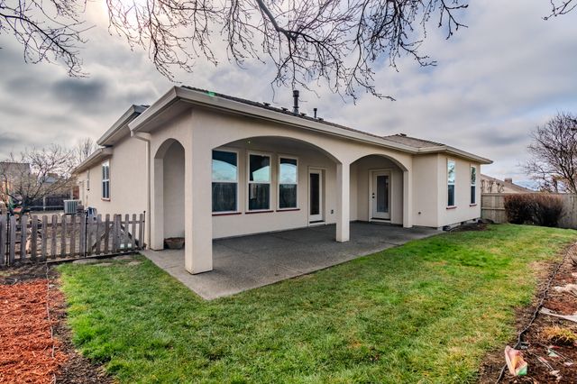 3821 Sherwood Park Drive, Medford, OR 97504
