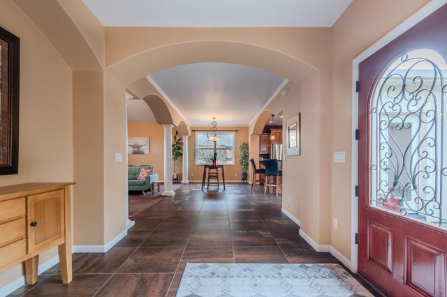 3821 Sherwood Park Drive, Medford, OR 97504