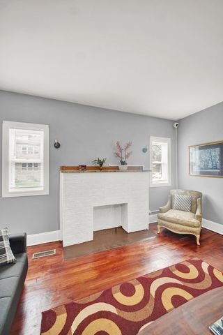 1 E 114TH Street, Chicago, IL 60628