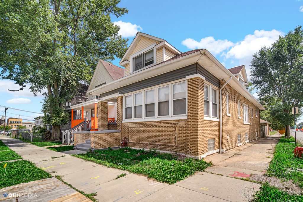 1 E 114TH Street, Chicago, IL 60628