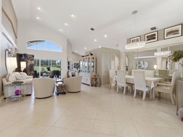 7170 Falls Road E, Boynton Beach, FL 33437