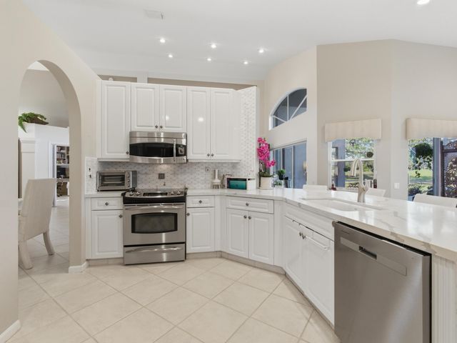 7170 Falls Road E, Boynton Beach, FL 33437