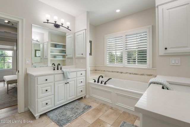 5401 Farm Spring Ct, Prospect, KY 40059