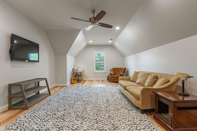 5401 Farm Spring Ct, Prospect, KY 40059