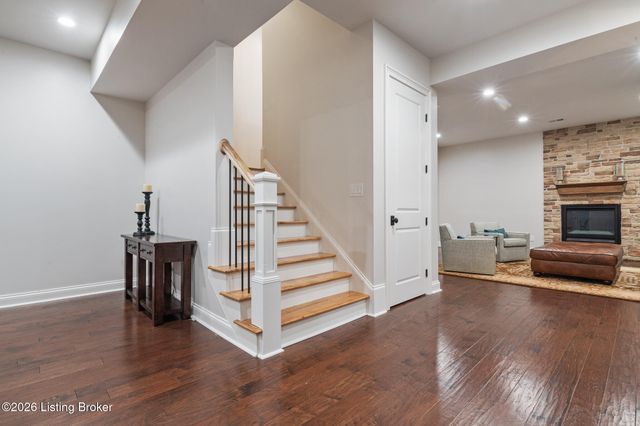 5401 Farm Spring Ct, Prospect, KY 40059
