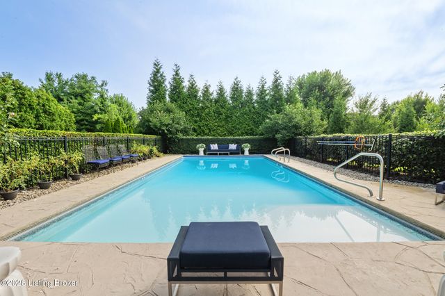 5401 Farm Spring Ct, Prospect, KY 40059