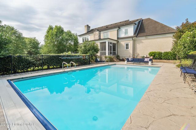 5401 Farm Spring Ct, Prospect, KY 40059