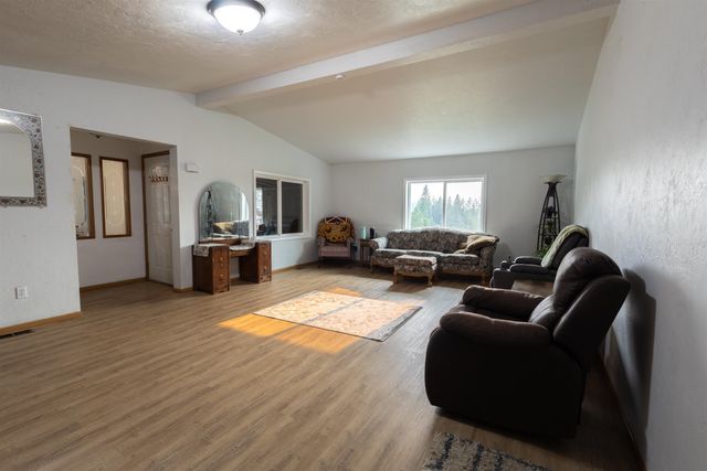 10511 S Cheney St, Cheney, WA 99004