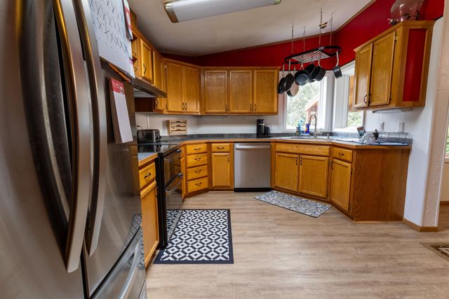 10511 S Cheney St, Cheney, WA 99004