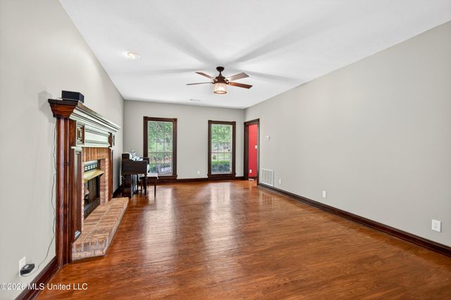 11493 White Star Road, Biloxi, MS 39532