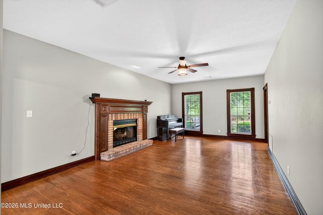 11493 White Star Road, Biloxi, MS 39532