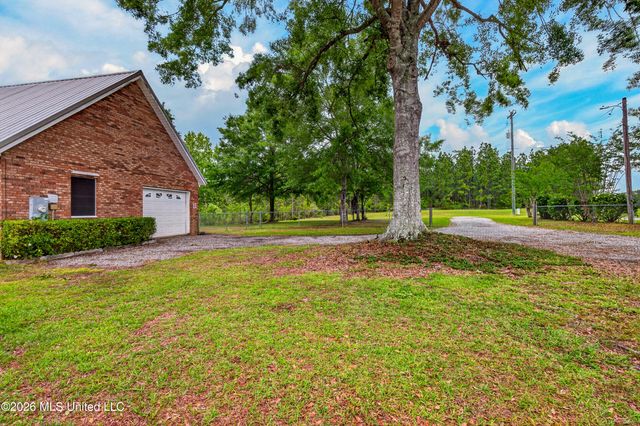 11493 White Star Road, Biloxi, MS 39532
