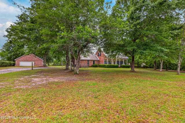 11493 White Star Road, Biloxi, MS 39532
