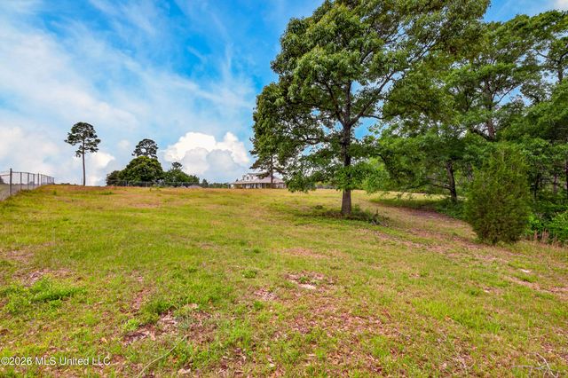 11493 White Star Road, Biloxi, MS 39532
