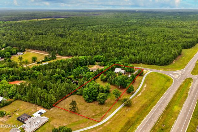 11493 White Star Road, Biloxi, MS 39532