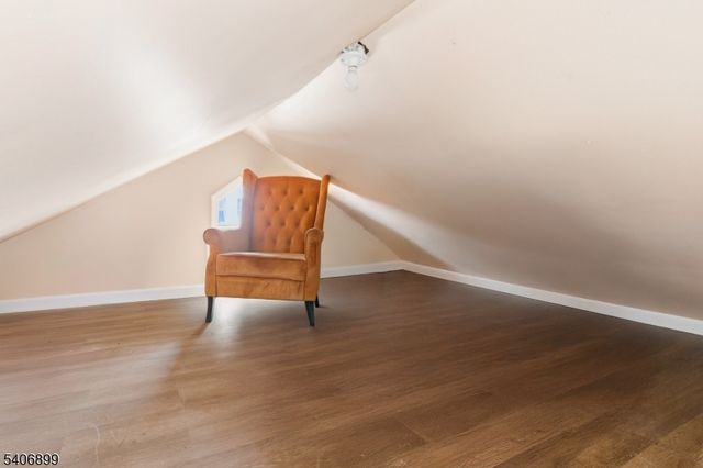 65 Cambridge St, East Orange City, NJ 07018