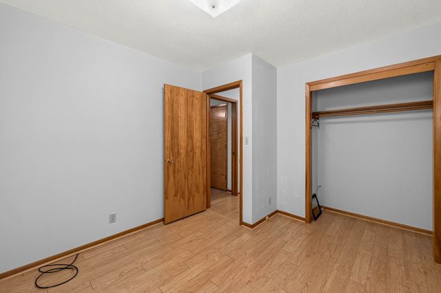 1309 S 11th Avenue E, Newton, IA 50208