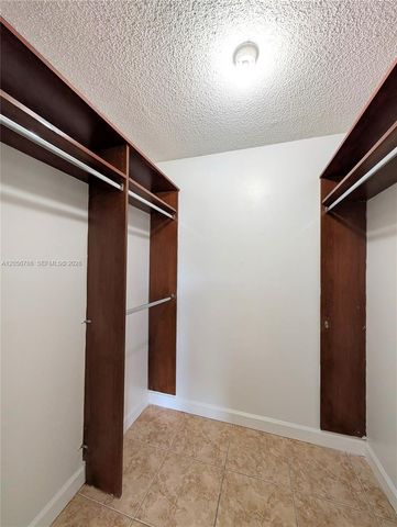 10765 SW 108th Ave 303, Miami, FL 33176