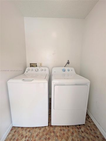 10765 SW 108th Ave 303, Miami, FL 33176