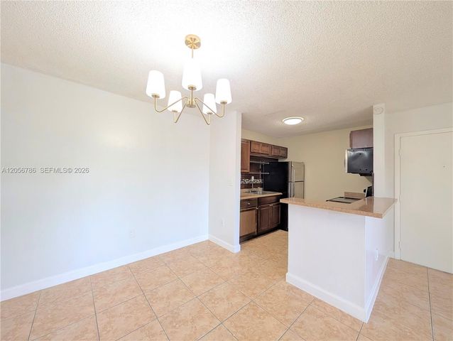 10765 SW 108th Ave 303, Miami, FL 33176