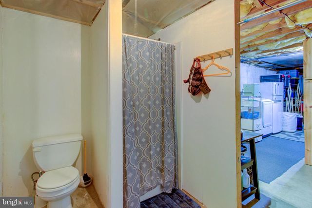 825 ROBIN RD, Lancaster, PA 17601