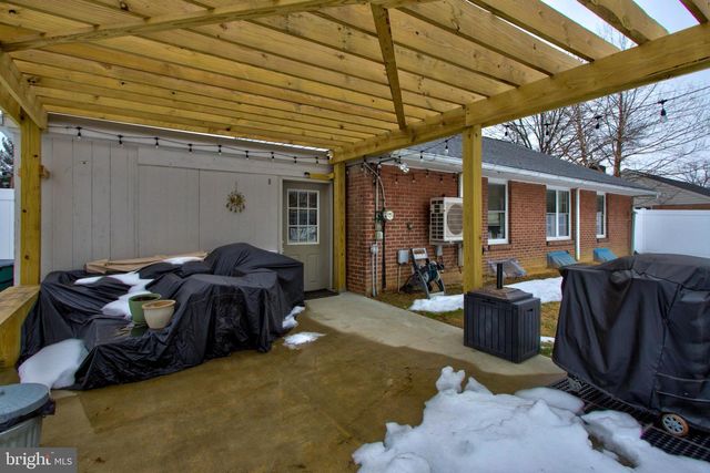 825 ROBIN RD, Lancaster, PA 17601