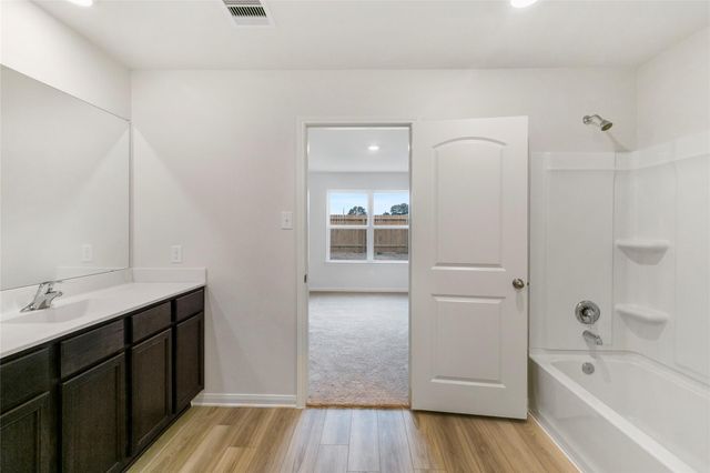 8115 Vacek Meadows Loop, Booth, TX 77469