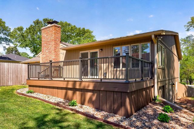 3347 SW Nottingham RD, Topeka, KS 66614