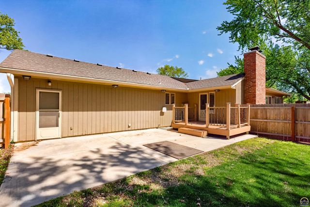 3347 SW Nottingham RD, Topeka, KS 66614