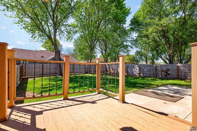 3347 SW Nottingham RD, Topeka, KS 66614