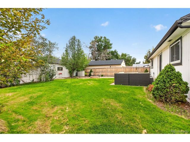 3900 S Inca St, Englewood, CO 80110