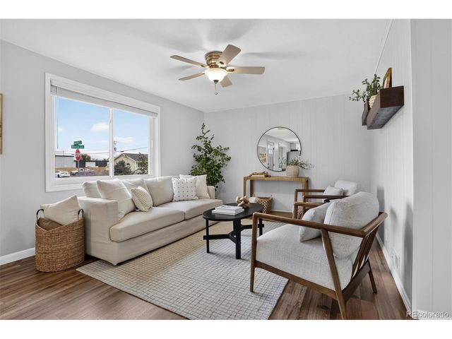 3900 S Inca St, Englewood, CO 80110