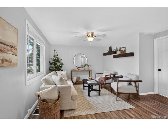 3900 S Inca St, Englewood, CO 80110